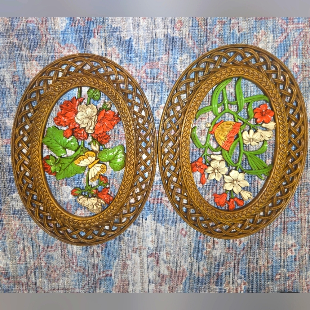 Vintage Syroco floral/butterfly wall set